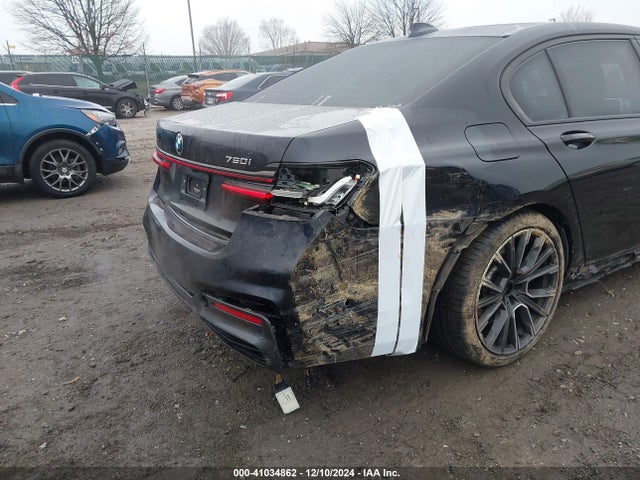 BMW 750 I Xdrive 2022 WBA7U2C08NCH25832 Image 17