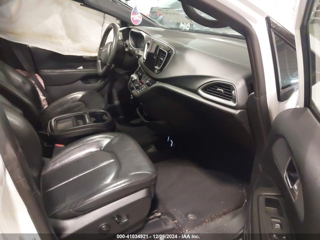 2C4RC1BGXLR232582 Chrysler Pacifica Touring L