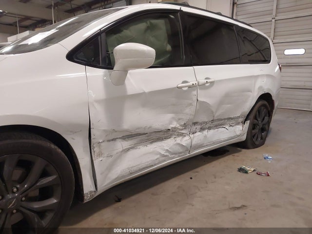 2C4RC1BGXLR232582 Chrysler Pacifica Touring L