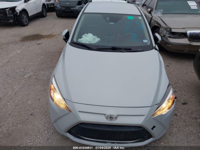 3MYDLBYVXKY500892 Toyota YARIS LE