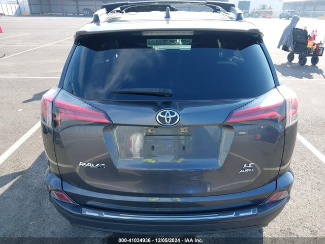 Toyota RAV4 LE 2017 JTMBFREV4HJ711996 Image 17