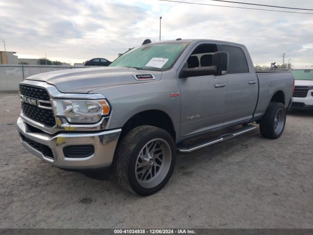 3C6UR5DJ6NG176388 RAM 2500 Big Horn  4x4 6'4 Box