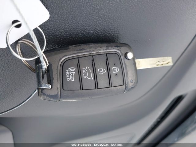 KM8K12AA3LU478964 Hyundai Kona Se