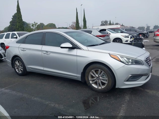 Hyundai SONATA SE 2016 5NPE24AF9GH388854 Image 12
