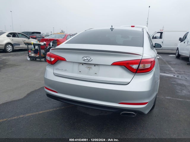 Hyundai SONATA SE 2016 5NPE24AF9GH388854 Image 15