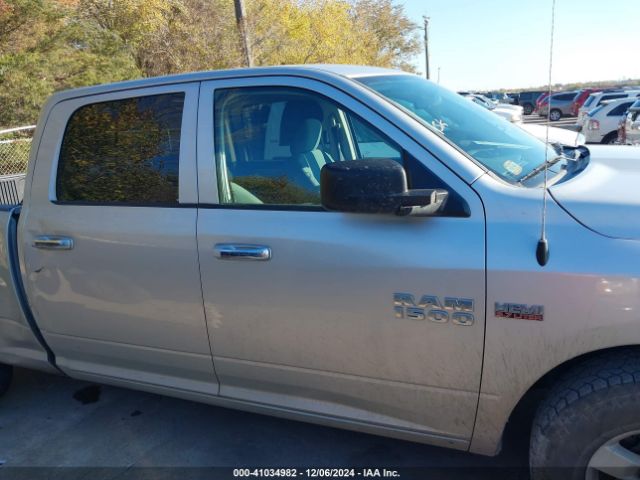 1C6RR6TT9HS661832 RAM 1500 Slt  4x2 6'4 Box