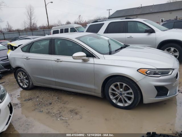 3FA6P0MU1KR256109 Ford Fusion Hybrid Sel