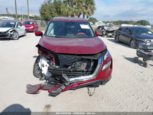 JN8BT3BA0PW013897 Nissan Rogue Sv Fwd