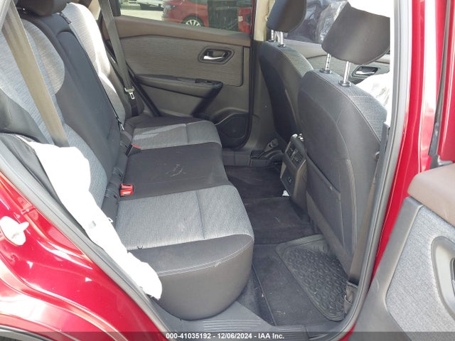 JN8BT3BA0PW013897 Nissan Rogue Sv Fwd