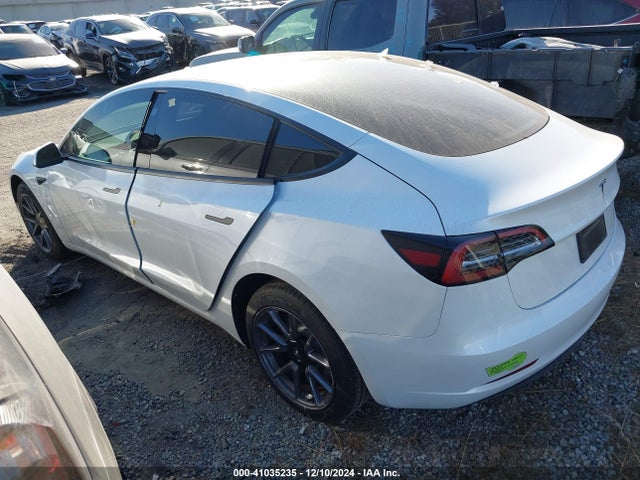 2023 TESLA MODEL 3 5YJ3E1EA3PF589823 Photo 2