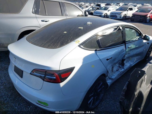 2023 TESLA MODEL 3 5YJ3E1EA3PF589823 Photo 3