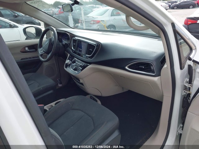 2C4RC1CG4JR171273 Chrysler Pacifica Lx