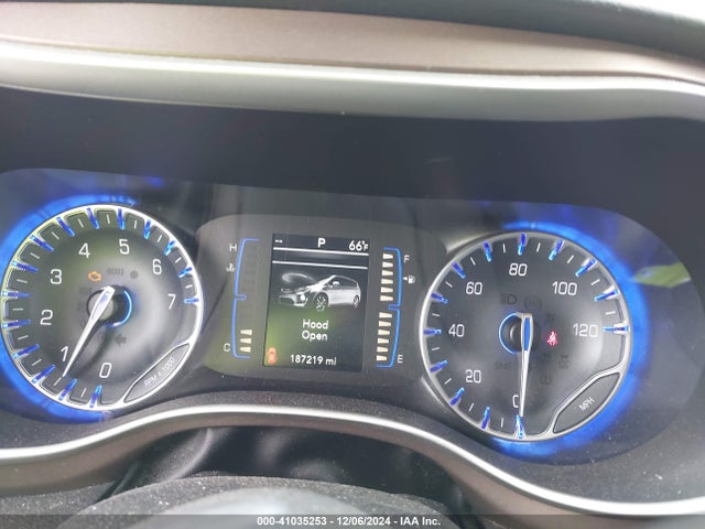 2C4RC1CG4JR171273 Chrysler Pacifica Lx