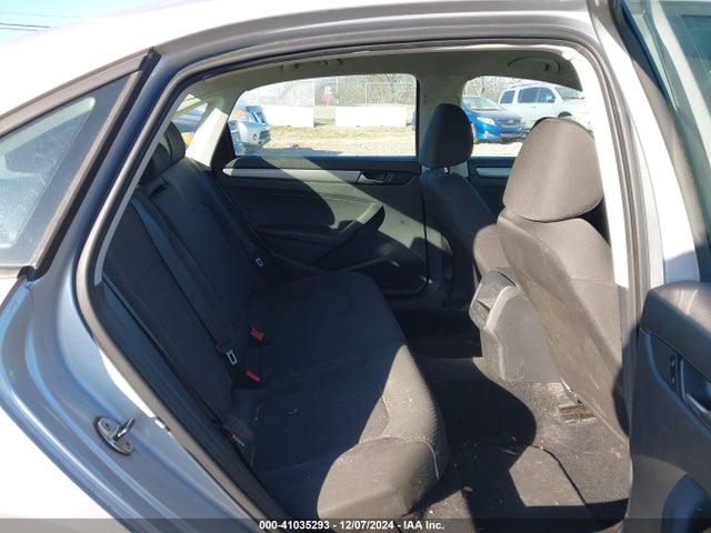 41035293 :رقم المزاد ، 1VWAP7A31CC058989 vin ، 2012 Volkswagen Passat 2.5l S مزاد بيع