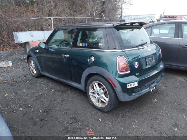 2008 MINI COOPER S WMWMF73538TT88204 Photo 2