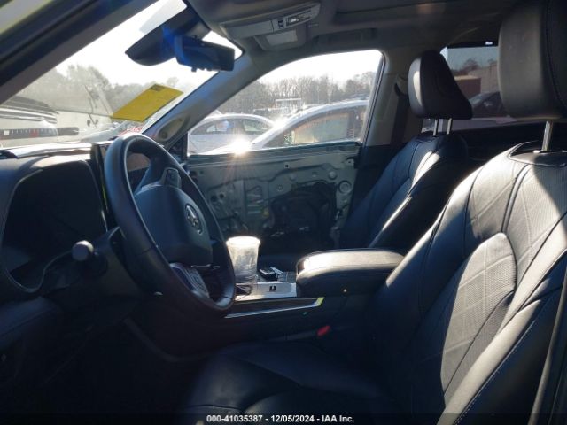 5TDKDRAH0PS506439 Toyota Highlander Platinum