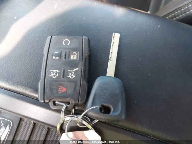 1GT12UEY8HF159586 GMC Sierra 2500hd Denali