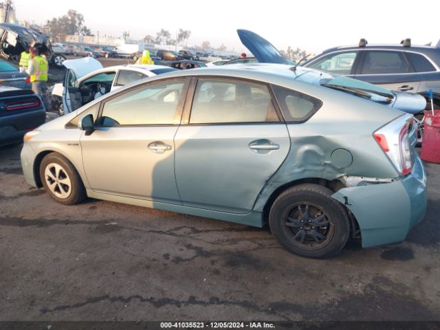 JTDKN3DUXF1997102 Toyota Prius Two