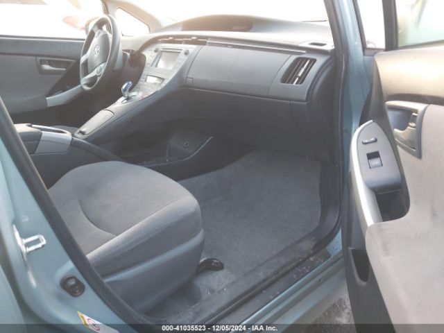 JTDKN3DUXF1997102 Toyota Prius Two