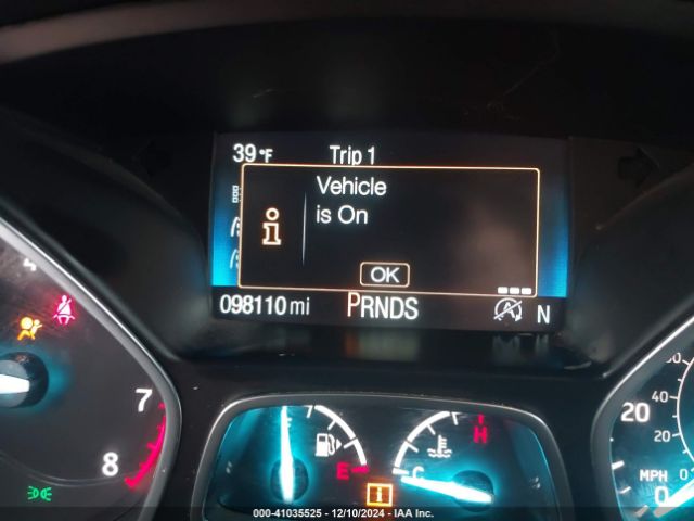1FMCU0HD4JUB11889 Ford ESCAPE SEL