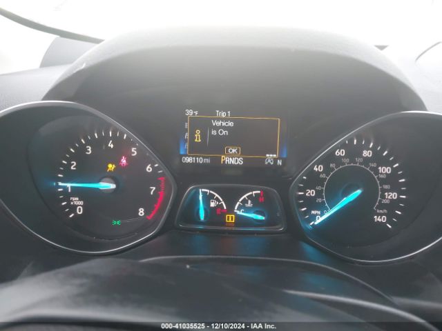 1FMCU0HD4JUB11889 Ford ESCAPE SEL