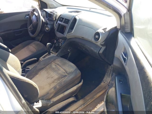 1G1JC5SH1F4213870 Chevrolet Sonic Lt Auto