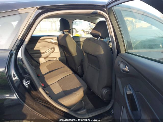 1FADP3M28HL299876 Ford FOCUS SEL