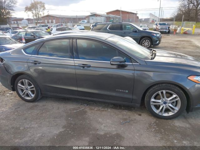 3FA6P0LU9JR156033 Ford Fusion Hybrid Se