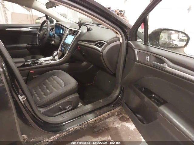 1FA6P0H77G5131274 Ford FUSION SE