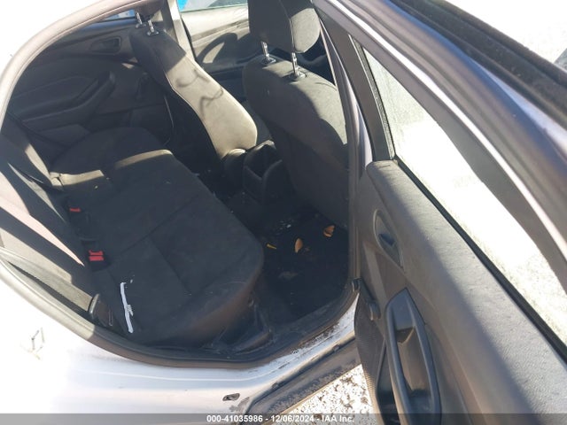 1FADP3E27HL256886 Ford FOCUS S