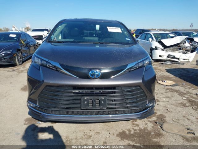 5TDYRKECXRS189502 Toyota SIENNA XLE