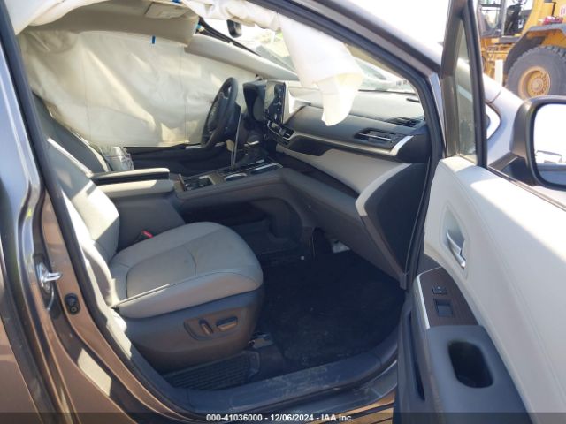 5TDYRKECXRS189502 Toyota SIENNA XLE