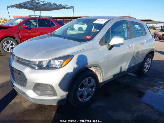3GNCJKSB9JL372548 Chevrolet TRAX LS