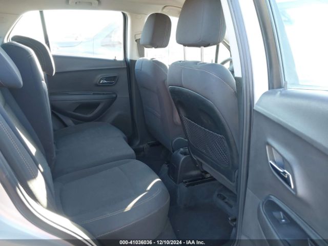3GNCJKSB9JL372548 Chevrolet TRAX LS