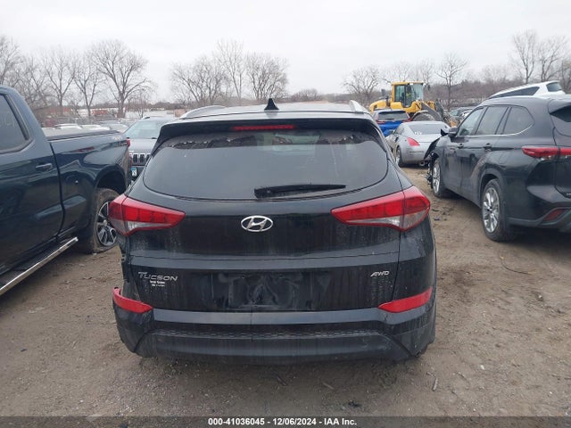KM8J3CA41JU629643 Hyundai TUCSON SEL