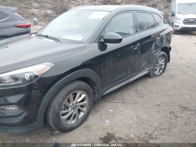 KM8J3CA41JU629643 Hyundai TUCSON SEL