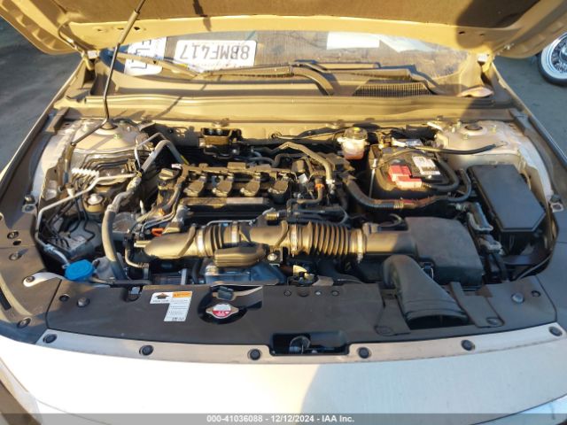 1HGCV1F99JA025745 Honda Accord Touring