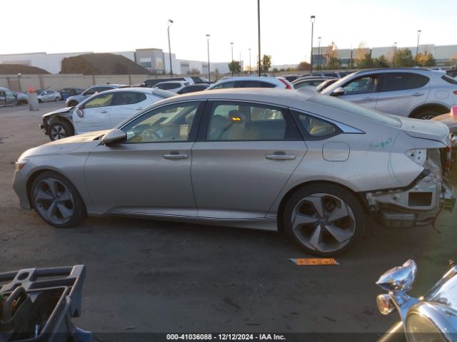 1HGCV1F99JA025745 Honda Accord Touring