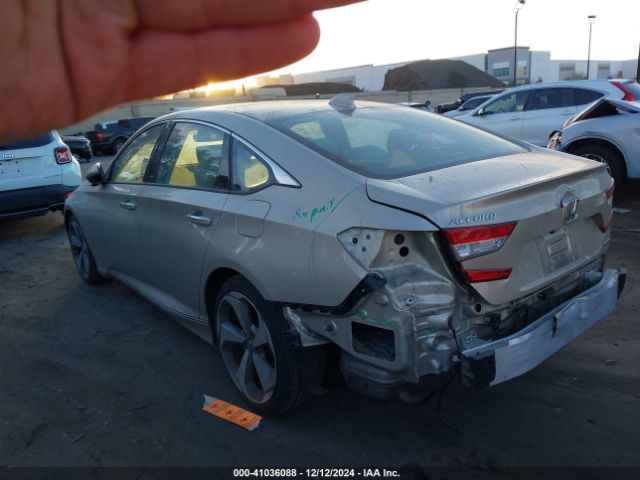 1HGCV1F99JA025745 Honda Accord Touring