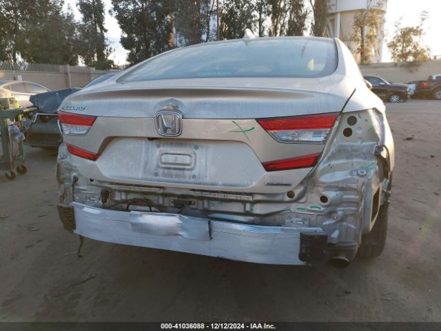 1HGCV1F99JA025745 Honda Accord Touring