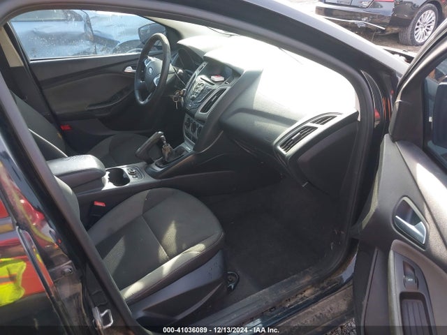 Ford FOCUS SE 2014 1FADP3K28EL369567 Image 5