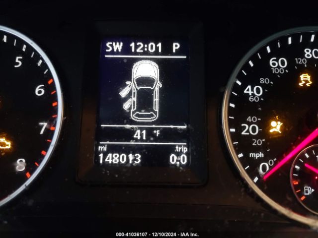 WVGSV7AX4HK022805 Volkswagen Tiguan 2.0t Wolfsburg Edition