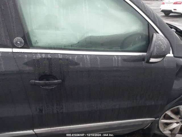 WVGSV7AX4HK022805 Volkswagen Tiguan 2.0t Wolfsburg Edition