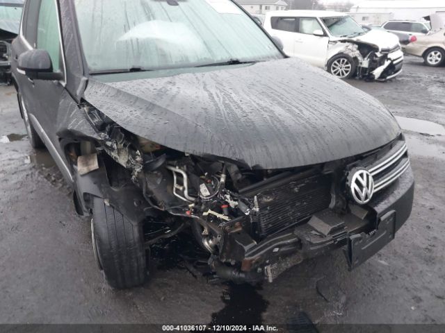 WVGSV7AX4HK022805 Volkswagen Tiguan 2.0t Wolfsburg Edition