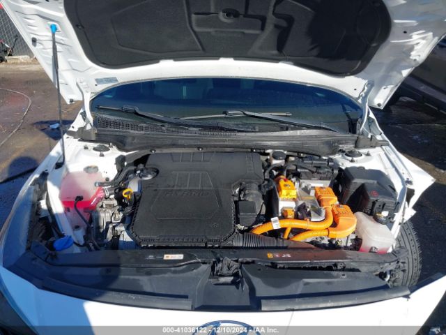 KMHLM4AJ2MU006330 Hyundai Elantra Hybrid Blue