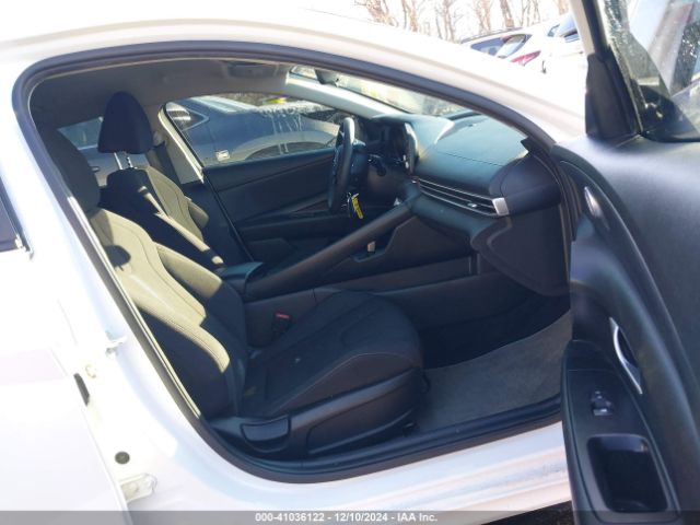 KMHLM4AJ2MU006330 Hyundai Elantra Hybrid Blue