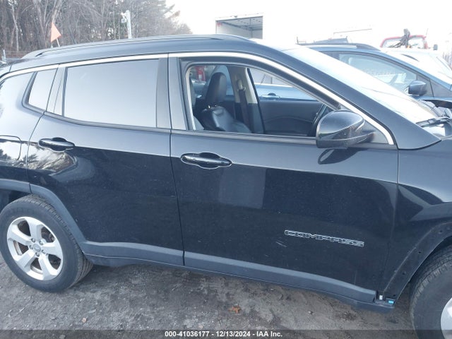 Jeep Compass Latitude 4x4 2019 3C4NJDBBXKT724227 Image 13