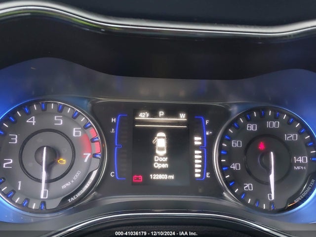 1C3CCCBB0FN748395 Chrysler 200 S