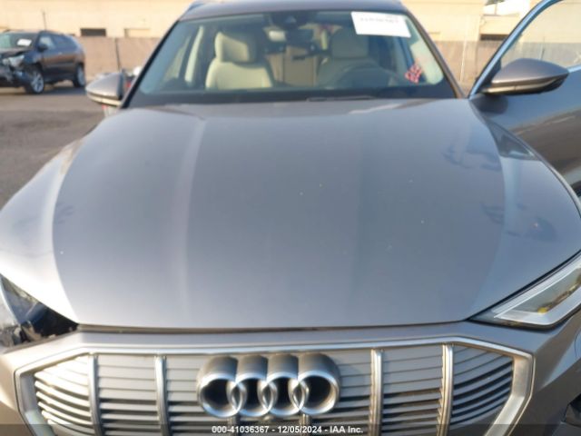 WA1VABGE9KB011600 Audi E-tron Premium Plus
