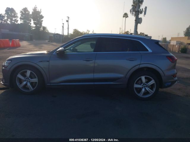 WA1VABGE9KB011600 Audi E-tron Premium Plus